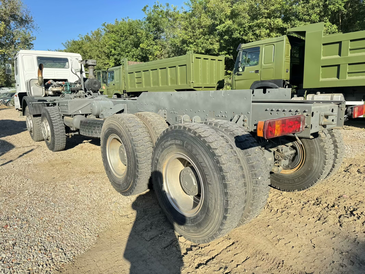 SINOTRUK HOWO - Тягач: фото 2 SINOTRUK HOWO - Тягач: фото 2