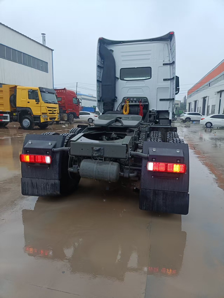 SINOTRUK HOWO - Тягач: фото 4 SINOTRUK HOWO - Тягач: фото 4