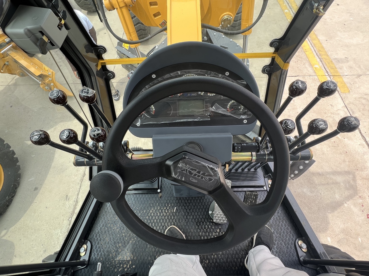 XCMG GR215 - Грейдер: фото 3 XCMG GR215 - Грейдер: фото 3