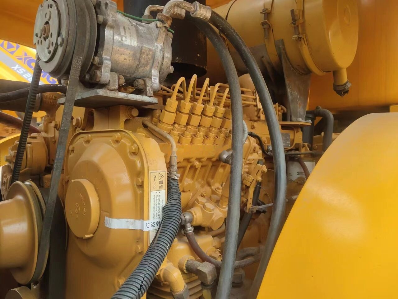 XCMG XS223J - Компактор: фото 5 XCMG XS223J - Компактор: фото 5