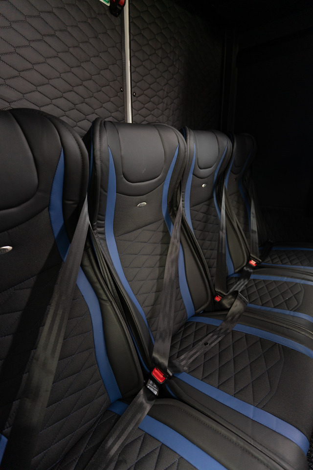 Mercedes-Benz Sprinter - Микроавтобус, Пассажирский фургон: фото 4 Mercedes-Benz Sprinter - Микроавтобус, Пассажирский фургон: фото 4