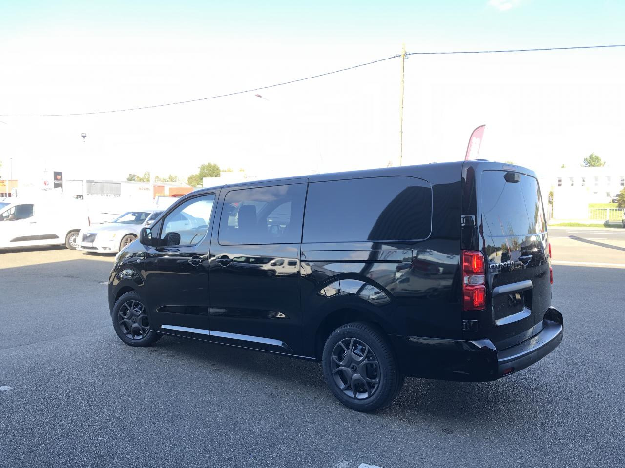 CITROEN Jumpy XL 2.0 BlueHDi - 180 S&S - BV EAT8  III CABINE APPROFONDIE Fixe PHASE 2 6 PLACES в лизинг CITROEN Jumpy XL 2.0 BlueHDi - 180 S&S - BV EAT8  III CABINE APPROFONDIE Fixe PHASE 2 6 PLACES: фото 9