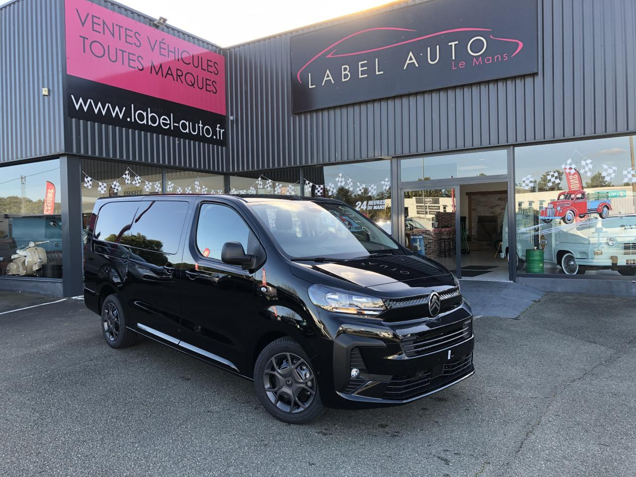 CITROEN Jumpy XL 2.0 BlueHDi - 180 S&S - BV EAT8 III CABINE APPROFONDIE Fixe PHASE 2 6 PLACES - Цельнометаллический фургон: фото 1 CITROEN Jumpy XL 2.0 BlueHDi - 180 S&S - BV EAT8 III CABINE APPROFONDIE Fixe PHASE 2 6 PLACES - Цельнометаллический фургон: фото 1