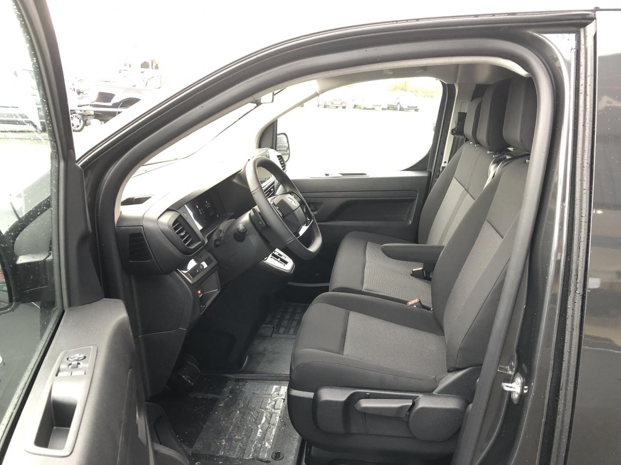 OPEL Vivaro XL 2.2 Diesel - 180CH EAT8 CABINE APPROFONDIE 5 PLACES - Цельнометаллический фургон: фото 5 OPEL Vivaro XL 2.2 Diesel - 180CH EAT8 CABINE APPROFONDIE 5 PLACES - Цельнометаллический фургон: фото 5