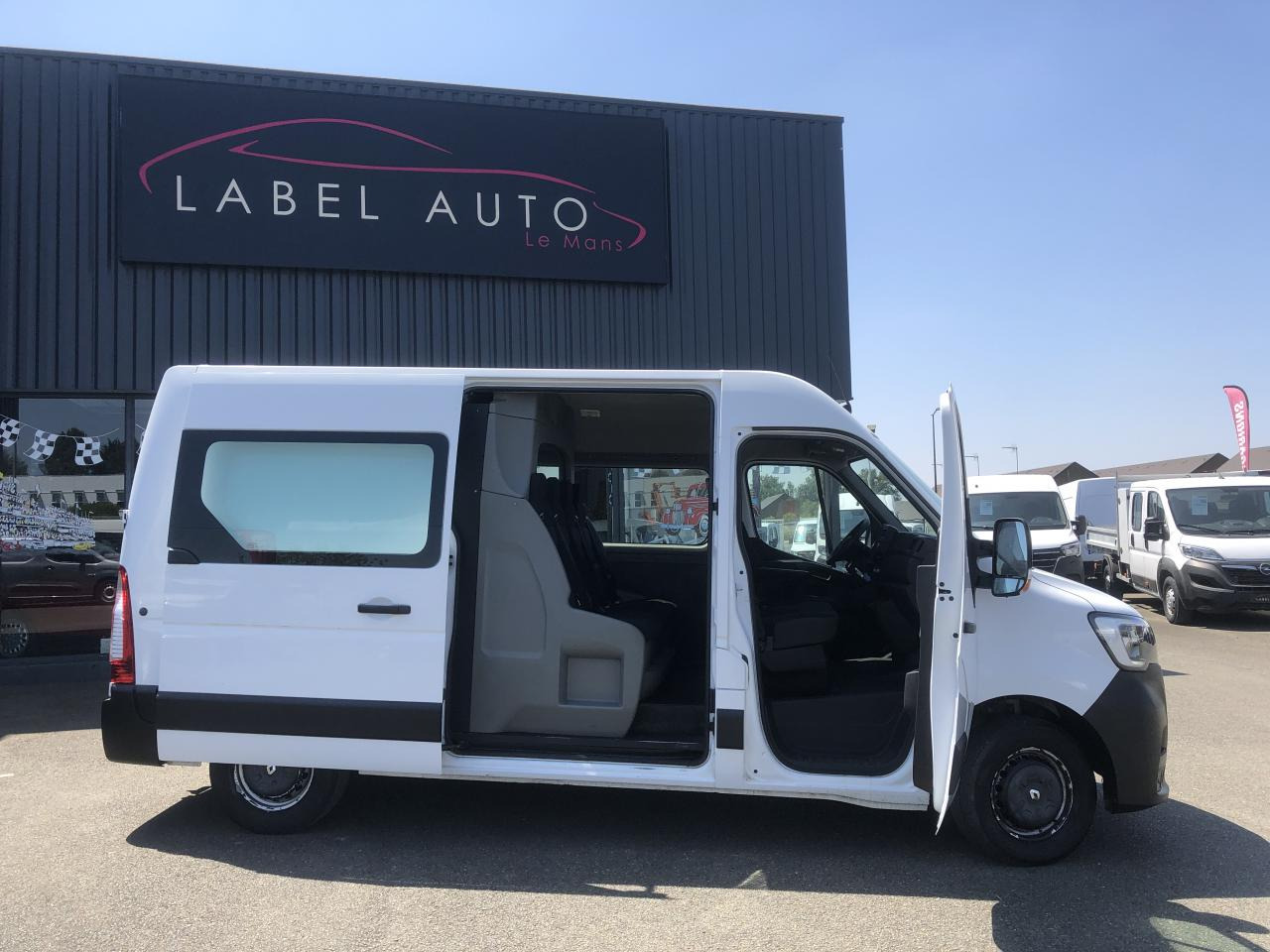 RENAULT MASTER 3T5 L2H2 2.3 DCI 135 CONFORT CABINE APPROFONDIE 7 PLACES - Цельнометаллический фургон: фото 3 RENAULT MASTER 3T5 L2H2 2.3 DCI 135 CONFORT CABINE APPROFONDIE 7 PLACES - Цельнометаллический фургон: фото 3