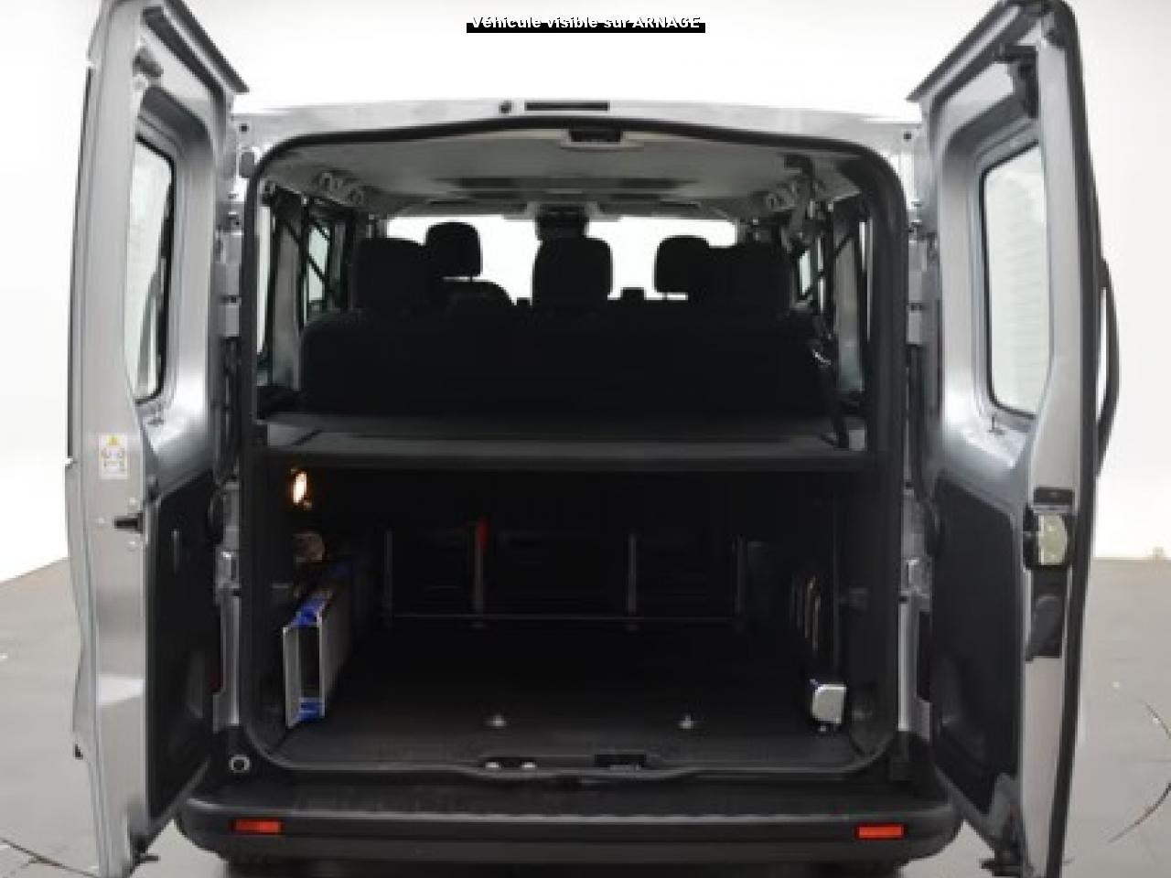 RENAULT Trafic L2 2.0 Energy dCi - 150 - S&S - 24b III COMBI Combi Grand Evolution L2H1 PHASE 3 - Грузопассажирский фургон: фото 3 RENAULT Trafic L2 2.0 Energy dCi - 150 - S&S - 24b III COMBI Combi Grand Evolution L2H1 PHASE 3 - Грузопассажирский фургон: фото 3