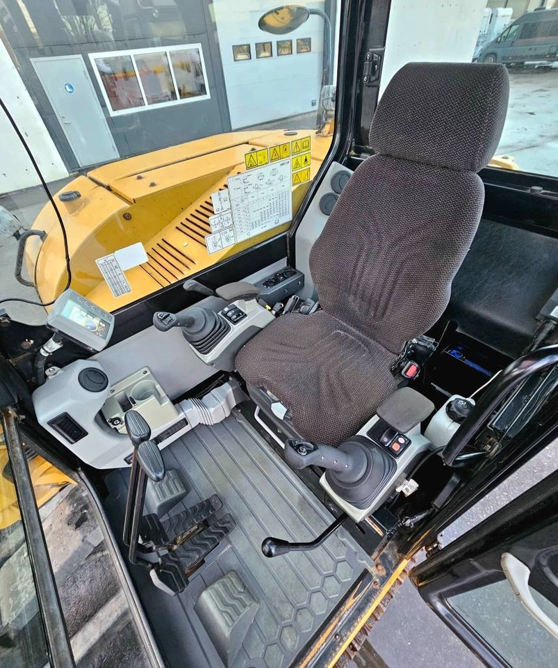 Гусеничный экскаватор CAT 308 E 2 CR: фото 36