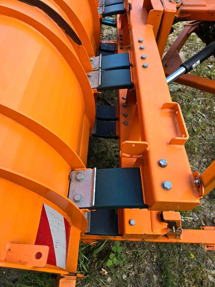 Отвал для снега Bucher Schneepflug Ramox 300 NGR Schneeschieber Schneeschild Winterdienst Räumschild passend für Unimog 405/10 405/12 UGE UGN U300 U 300 400 500: фото 7 Отвал для снега Bucher Schneepflug Ramox 300 NGR Schneeschieber Schneeschild Winterdienst Räumschild passend für Unimog 405/10 405/12 UGE UGN U300 U 300 400 500: фото 7