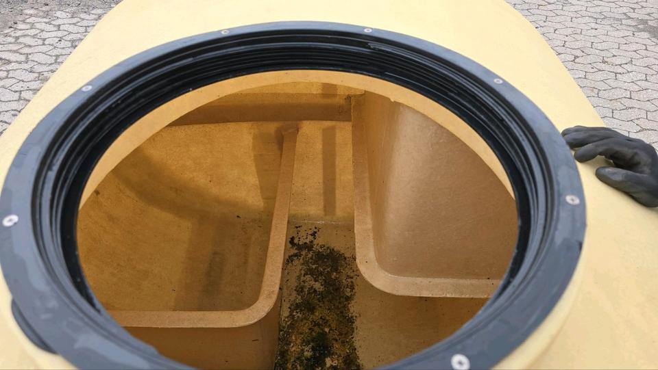 Танк-контейнер Schmidt Mulag 2m3 Wassertank Wasserfass Speidel für Unimog UGE UGN 405 U300 400 500 427 430 LKW Boschung wassertank Laugentank Bewässerung 5000liter: фото 7 Танк-контейнер Schmidt Mulag 2m3 Wassertank Wasserfass Speidel für Unimog UGE UGN 405 U300 400 500 427 430 LKW Boschung wassertank Laugentank Bewässerung 5000liter: фото 7