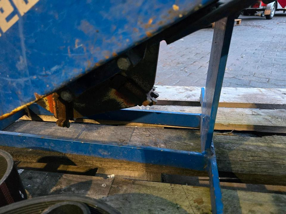 Weber BSF-AM Baumstumpenfräse Baumstubbenfräse Wurzelfräse für Mulag Böschungsmäher Böschungsmulcher Bankettmäher passend für Dücker DUA 700 800 FME MKM MFK Dücker - Измельчитель пней: фото 3 Weber BSF-AM Baumstumpenfräse Baumstubbenfräse Wurzelfräse für Mulag Böschungsmäher Böschungsmulcher Bankettmäher passend für Dücker DUA 700 800 FME MKM MFK Dücker - Измельчитель пней: фото 3