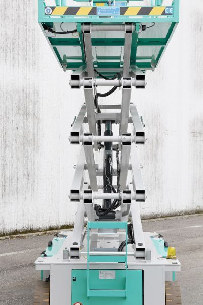 IMER GROUP Seria IM 122 Nowy podnośnik nożycowy elektryczny - Ножничный подъемник: фото 5 IMER GROUP Seria IM 122 Nowy podnośnik nożycowy elektryczny - Ножничный подъемник: фото 5