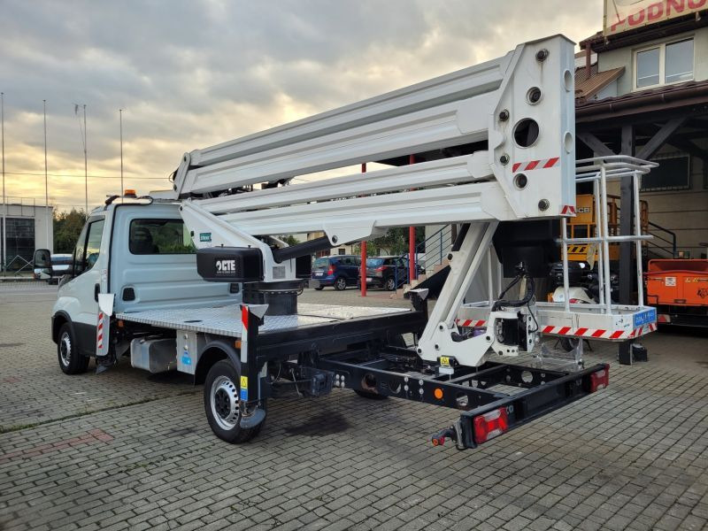 Iveco Daily 35S12 podnośnik koszowy 23 m CTE ZED 23.3 JH - Грузовик с подъемником: фото 4 Iveco Daily 35S12 podnośnik koszowy 23 m CTE ZED 23.3 JH - Грузовик с подъемником: фото 4