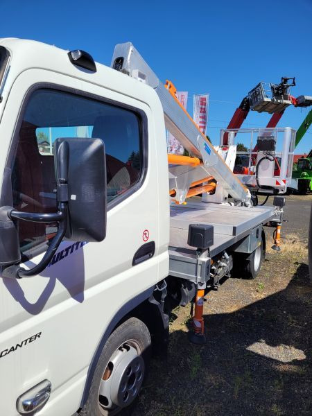 MITSUBISHI Canter Fuso 3C13 podnośnik koszowy 20 m Multitel MXE200 boom lift bucket truck - Грузовик с подъемником: фото 3 MITSUBISHI Canter Fuso 3C13 podnośnik koszowy 20 m Multitel MXE200 boom lift bucket truck - Грузовик с подъемником: фото 3