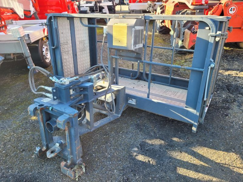 Merlo Basket Kosz rozkładany do ładowarki obrotowej lub sztywnej Panoramic Merlo PTE 300 kg - Навесное оборудование для Телескопических фронтальных погрузчиков: фото 4 Merlo Basket Kosz rozkładany do ładowarki obrotowej lub sztywnej Panoramic Merlo PTE 300 kg - Навесное оборудование для Телескопических фронтальных погрузчиков: фото 4