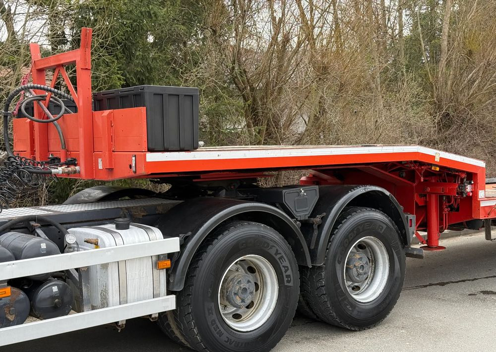 Goldhofer Naczepa Niskopodłogowa Goldhofer * 4 Osie * Bardzo Dobry Stan *Niskopodwozie - Низкорамный полуприцеп: фото 3 Goldhofer Naczepa Niskopodłogowa Goldhofer * 4 Osie * Bardzo Dobry Stan *Niskopodwozie - Низкорамный полуприцеп: фото 3