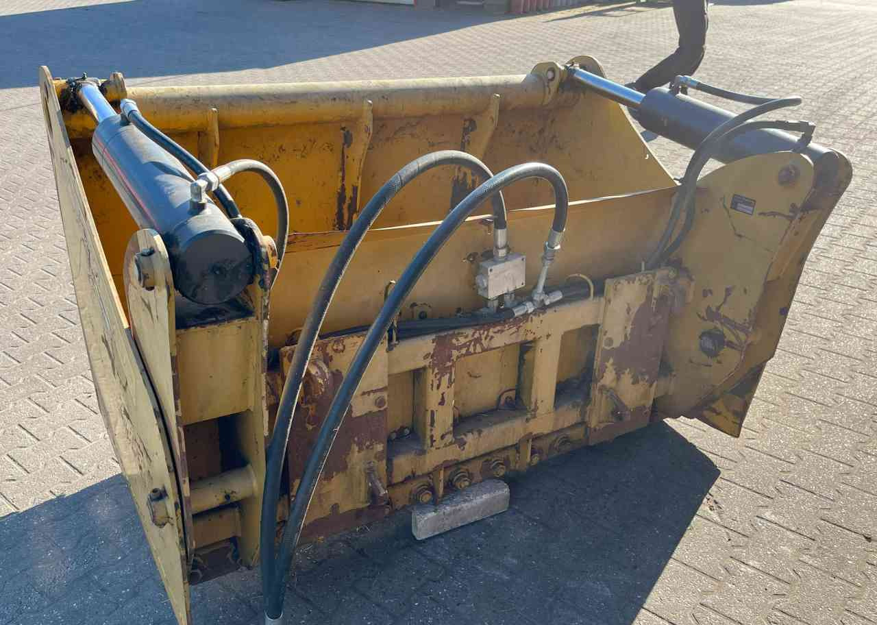 Mammut Kuilhapper Euro aansluiting voermachines - Техника для силоса: фото 4 Mammut Kuilhapper Euro aansluiting voermachines - Техника для силоса: фото 4