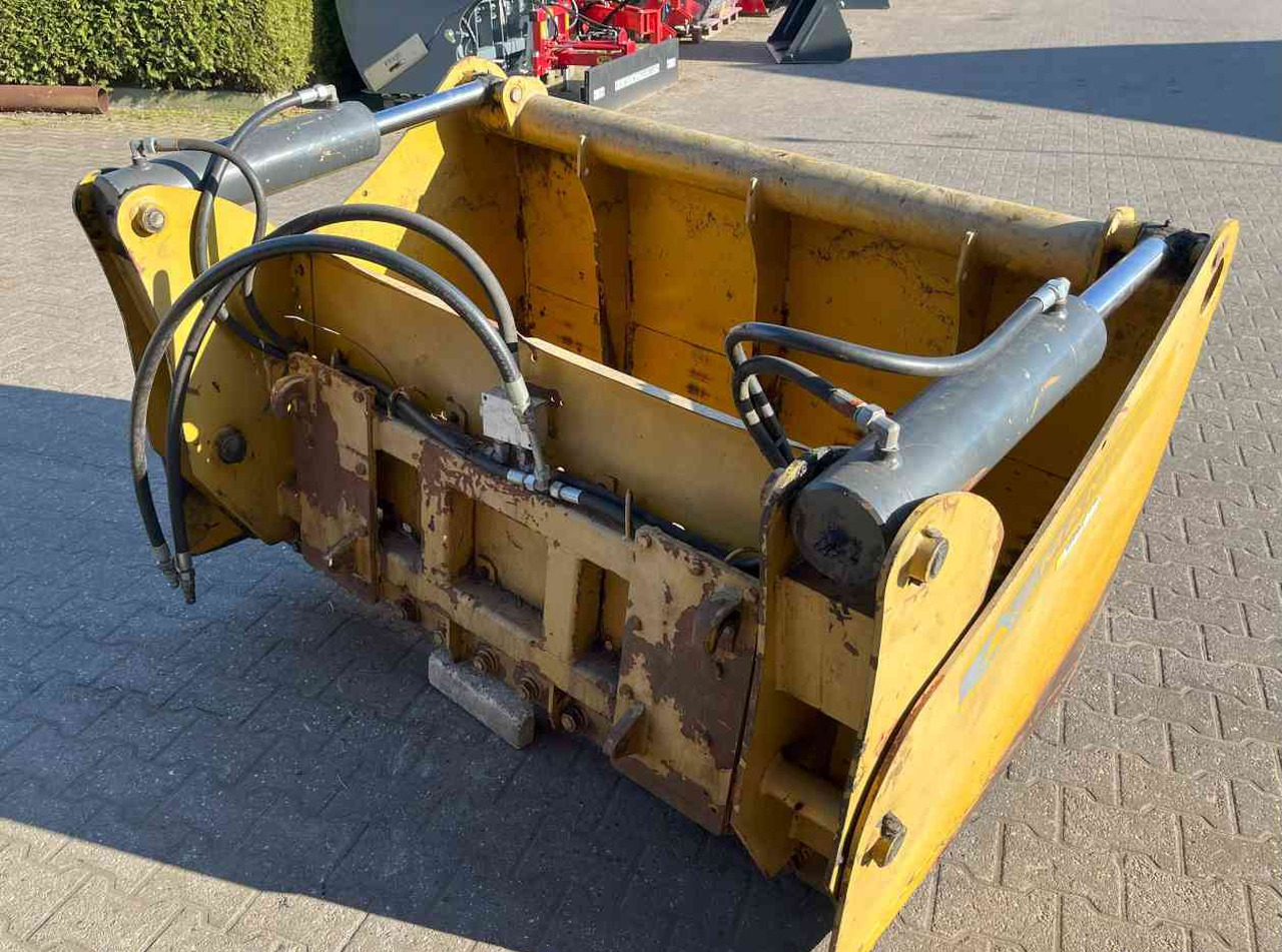 Mammut Kuilhapper Euro aansluiting voermachines - Техника для силоса: фото 5 Mammut Kuilhapper Euro aansluiting voermachines - Техника для силоса: фото 5