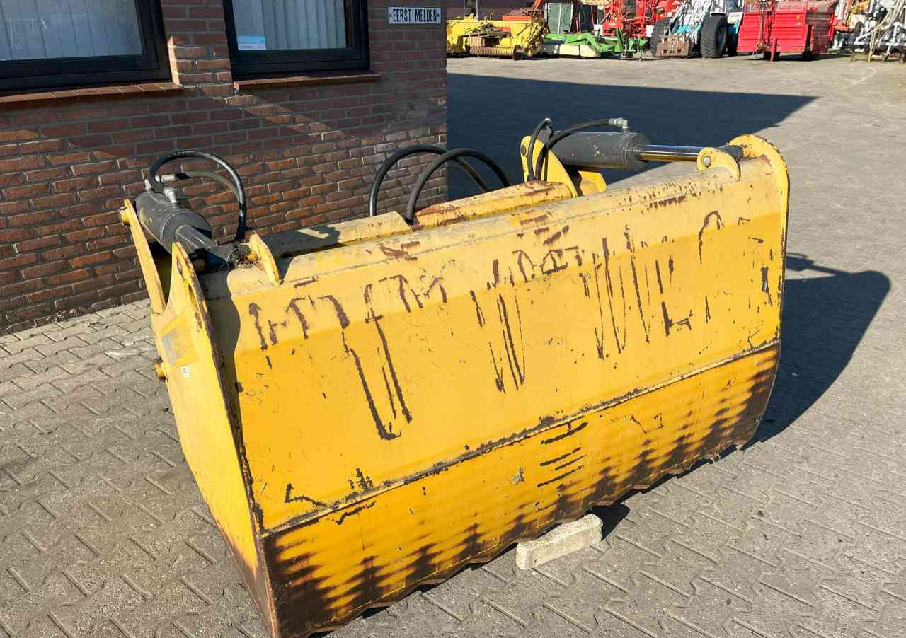 Mammut Kuilhapper Euro aansluiting voermachines - Техника для силоса: фото 3 Mammut Kuilhapper Euro aansluiting voermachines - Техника для силоса: фото 3