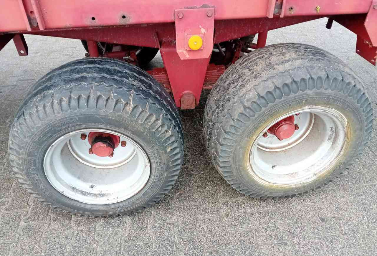 Strautmann Vitesse 230E opraapwagen, ladewagen, weidebouwmachines - Самозагружающийся прицеп: фото 4 Strautmann Vitesse 230E opraapwagen, ladewagen, weidebouwmachines - Самозагружающийся прицеп: фото 4