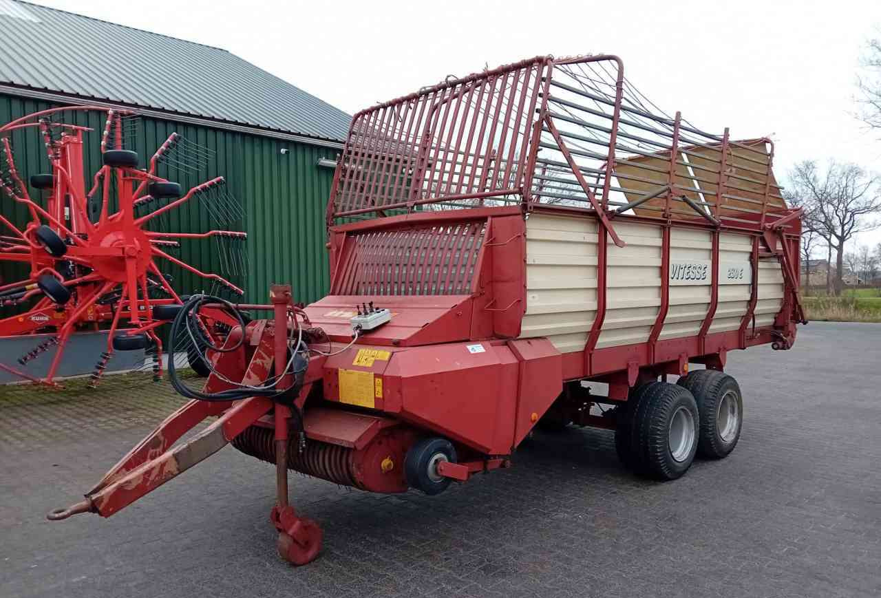Strautmann Vitesse 230E opraapwagen, ladewagen, weidebouwmachines - Самозагружающийся прицеп: фото 1 Strautmann Vitesse 230E opraapwagen, ladewagen, weidebouwmachines - Самозагружающийся прицеп: фото 1