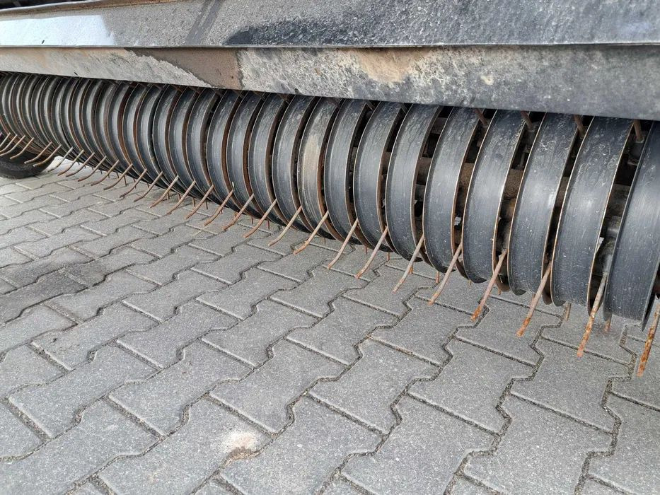 New Holland roll-belt 150 cropcutter - Пресс-подборщик рулонный: фото 4 New Holland roll-belt 150 cropcutter - Пресс-подборщик рулонный: фото 4