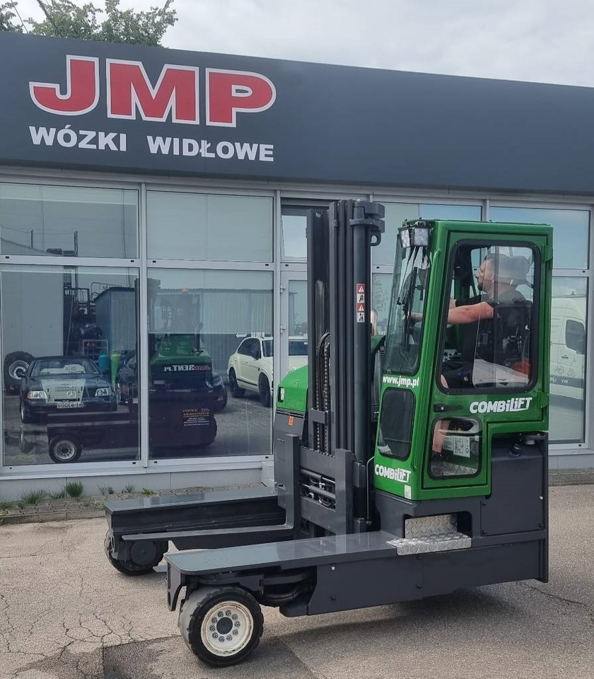 Combilift C 4000 MK4 DIESEL - Четырехсторонний погрузчик: фото 1 Combilift C 4000 MK4 DIESEL - Четырехсторонний погрузчик: фото 1