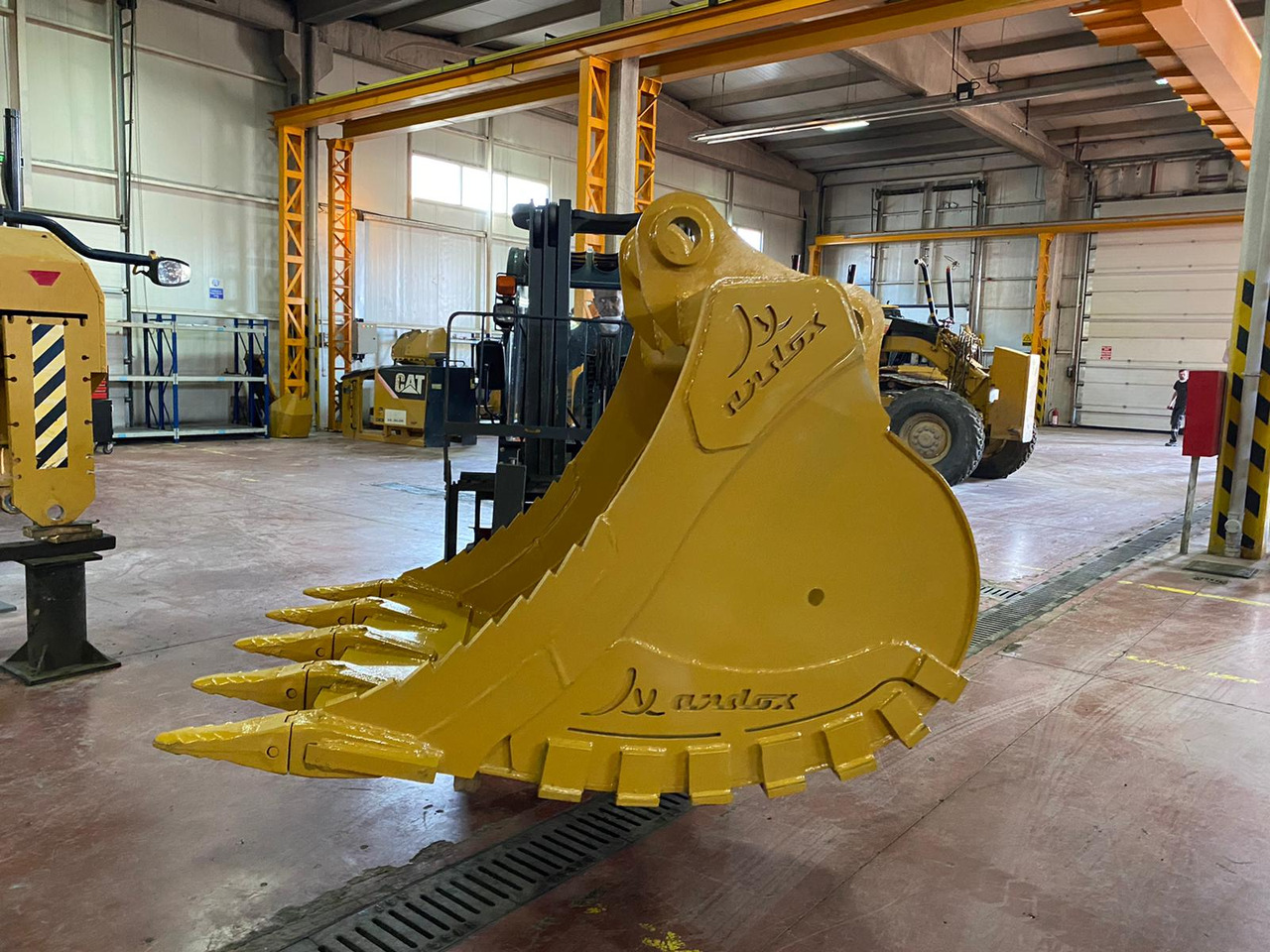 CAT Rock Bucket - Ковш для экскаватора для Строительной техники: фото 5 CAT Rock Bucket - Ковш для экскаватора для Строительной техники: фото 5