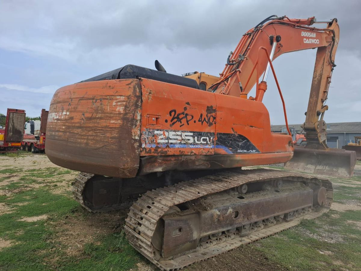 Doosan SOLAR 255LC-V - Гусеничный экскаватор: фото 5 Doosan SOLAR 255LC-V - Гусеничный экскаватор: фото 5