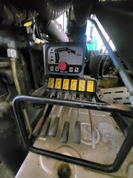 Renault 370.32 DXI - Самосвал, Автоманипулятор: фото 5 Renault 370.32 DXI - Самосвал, Автоманипулятор: фото 5