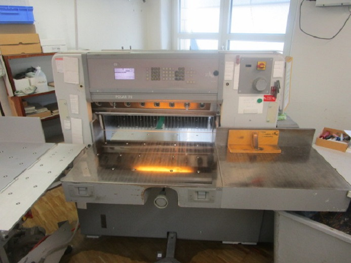 POLAR 78 ES - Бумагорезательная машина: фото 3 POLAR 78 ES - Бумагорезательная машина: фото 3
