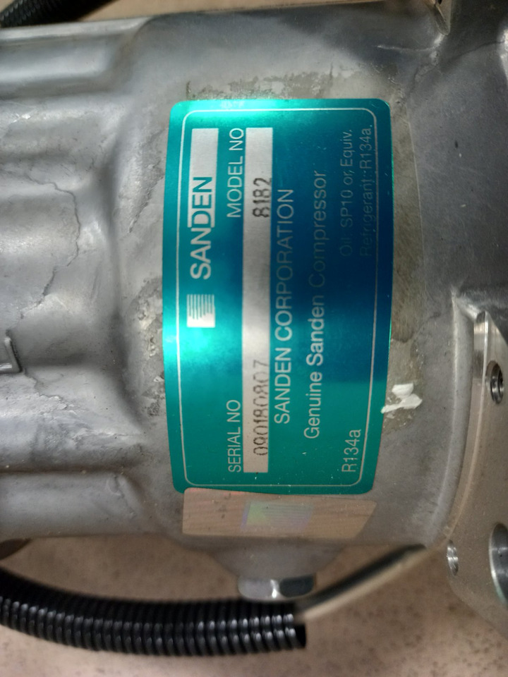 HELLA DAF - Компрессор кондиционера: фото 2 HELLA DAF - Компрессор кондиционера: фото 2