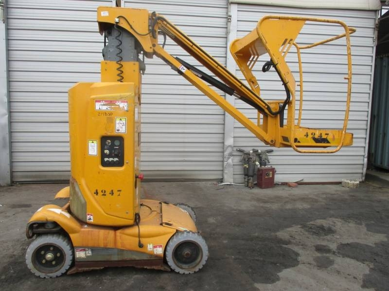 Haulotte Star 10 - Вертикальный мачтовый подъемник: фото 1 Haulotte Star 10 - Вертикальный мачтовый подъемник: фото 1