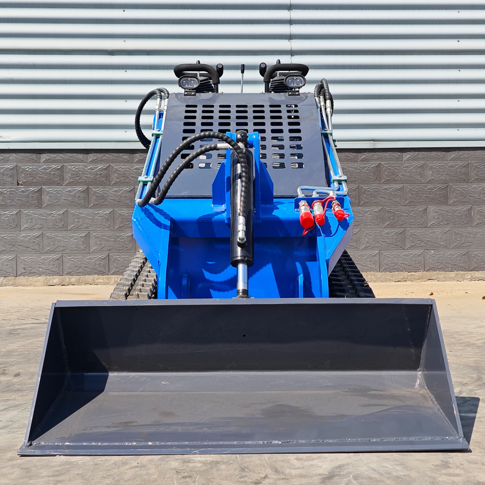 LEZUM Free Shipping Mini Skid Steer Loader Compact Track Electric/Diesel Chinese Mini Skid Steer Loader For Sale With Mini Skid Steer Attachments 4 In 1 Bucket - Мини-погрузчик с бортовым поворотом: фото 4 LEZUM Free Shipping Mini Skid Steer Loader Compact Track Electric/Diesel Chinese Mini Skid Steer Loader For Sale With Mini Skid Steer Attachments 4 In 1 Bucket - Мини-погрузчик с бортовым поворотом: фото 4