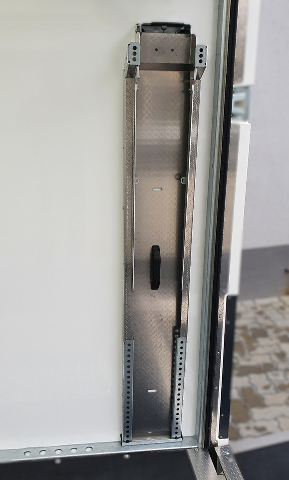 Новый Прицеп-автовоз BRIAN JAMES TRAILERS RT7 610x230x189  !! Best Offer !!: фото 8