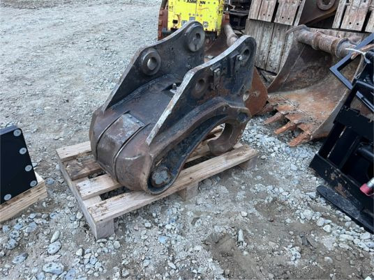 Attache rapide hydraulique Morin M6 - Сцепное устройство: фото 4 Attache rapide hydraulique Morin M6 - Сцепное устройство: фото 4