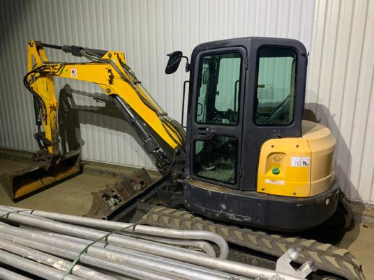 Bobcat E50 - Мини-экскаватор: фото 2 Bobcat E50 - Мини-экскаватор: фото 2