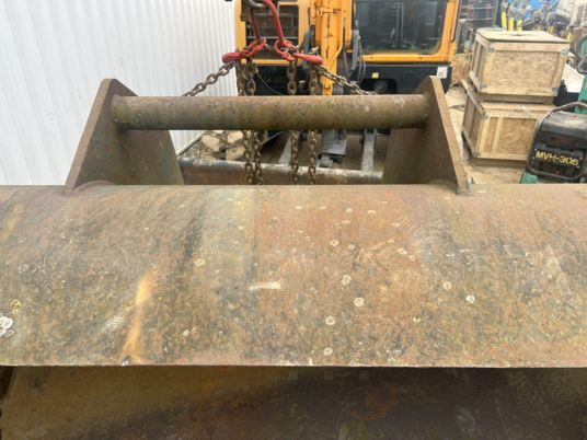 Manitou Godet distributeur - Ковш для Погрузочно-разгрузочной техники: фото 5 Manitou Godet distributeur - Ковш для Погрузочно-разгрузочной техники: фото 5