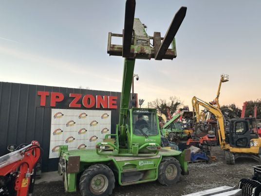 Merlo ROTO 38.16 à 39 900 € HT - Телескопический погрузчик: фото 4 Merlo ROTO 38.16 à 39 900 € HT - Телескопический погрузчик: фото 4