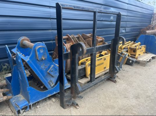 Merlo Pique botte - Навесное оборудование для Погрузочно-разгрузочной техники: фото 4 Merlo Pique botte - Навесное оборудование для Погрузочно-разгрузочной техники: фото 4