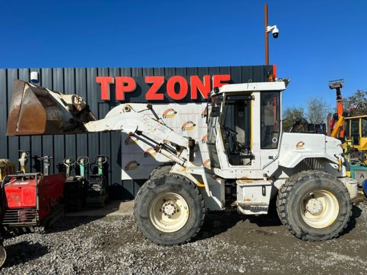 Venieri Case 421B à 13 500 € HT - Колёсный погрузчик: фото 3 Venieri Case 421B à 13 500 € HT - Колёсный погрузчик: фото 3