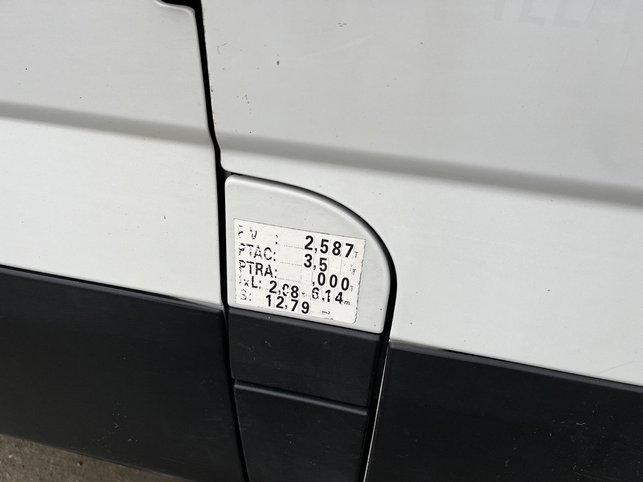 Iveco Daily 35-170 - Малотоннажный самосвал: фото 4 Iveco Daily 35-170 - Малотоннажный самосвал: фото 4