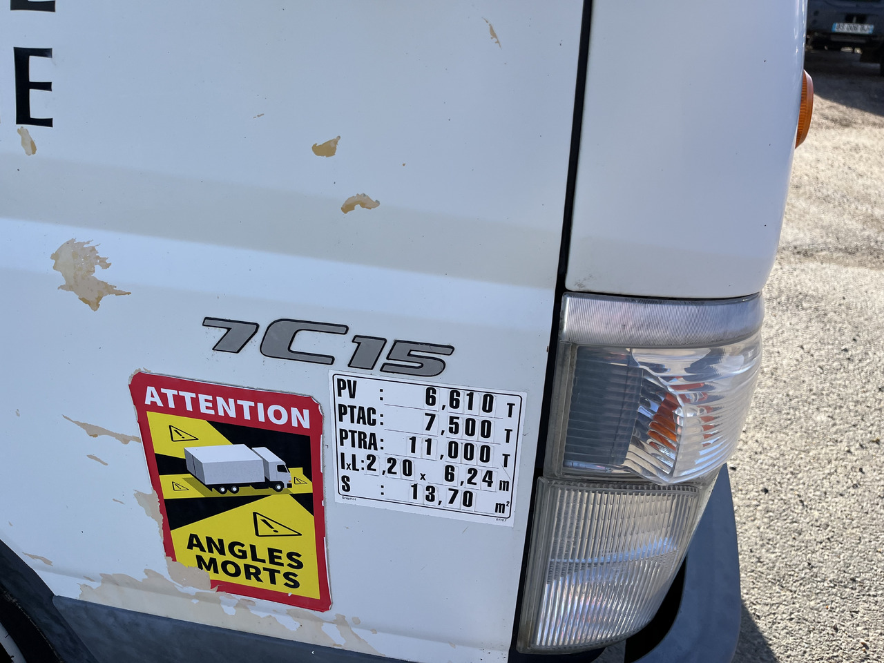 Mitsubishi Canter 7c15 - Грузовик с подъемником: фото 3 Mitsubishi Canter 7c15 - Грузовик с подъемником: фото 3