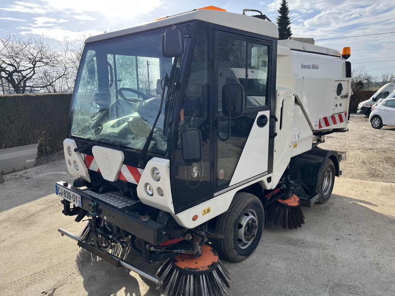 SCARAB Minor - Подметально-уборочная машина: фото 2 SCARAB Minor - Подметально-уборочная машина: фото 2