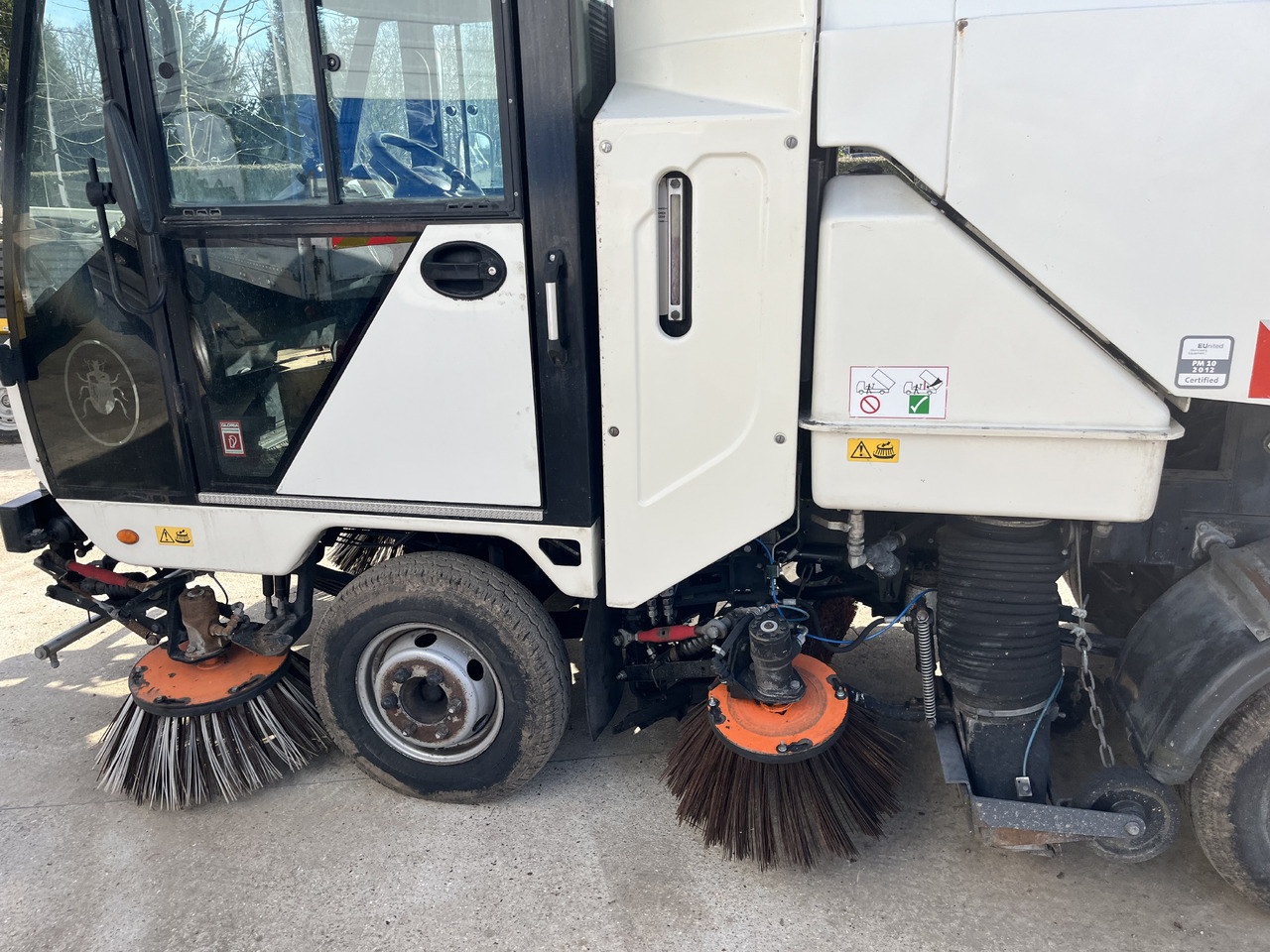 SCARAB Minor - Подметально-уборочная машина: фото 3 SCARAB Minor - Подметально-уборочная машина: фото 3