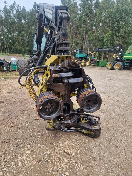 John Deere H 752 - Валочная головка: фото 1 John Deere H 752 - Валочная головка: фото 1