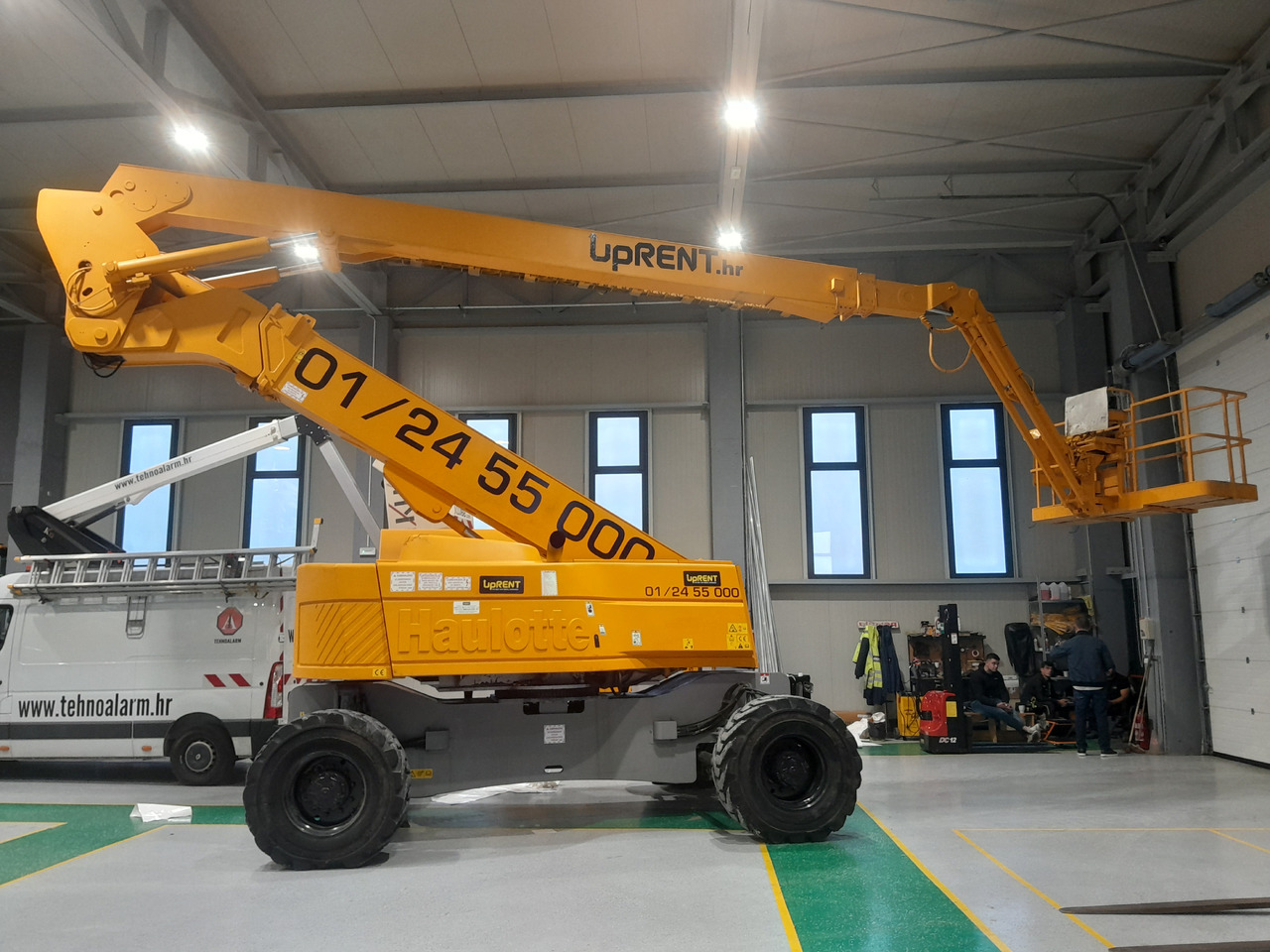 HAULOTTE HA 32 PX - Коленчатый подъемник: фото 3 HAULOTTE HA 32 PX - Коленчатый подъемник: фото 3