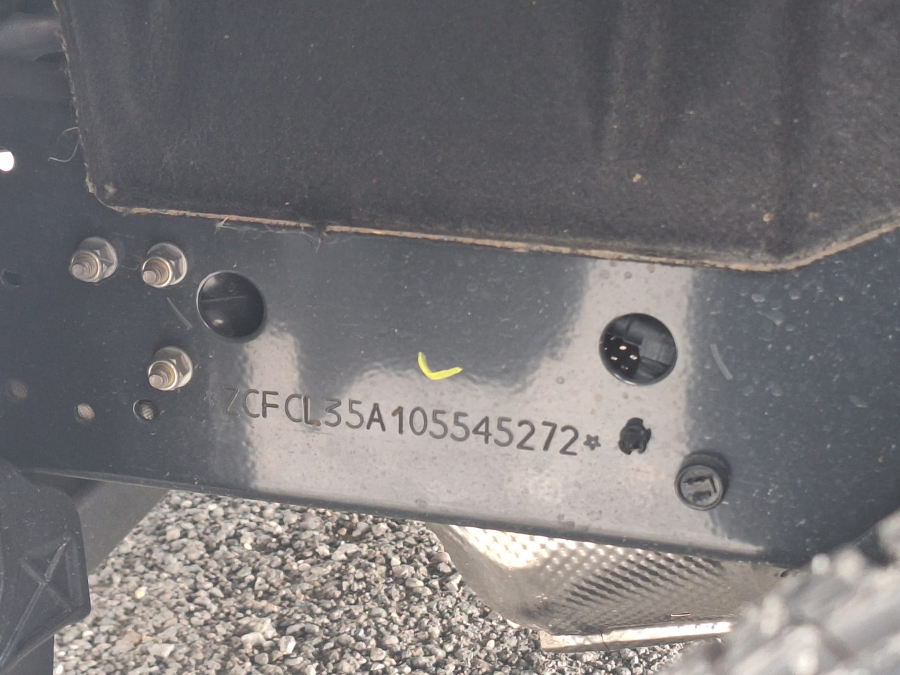 IVECO DAILY 35S144 - Грузовик с подъемником: фото 5 IVECO DAILY 35S144 - Грузовик с подъемником: фото 5