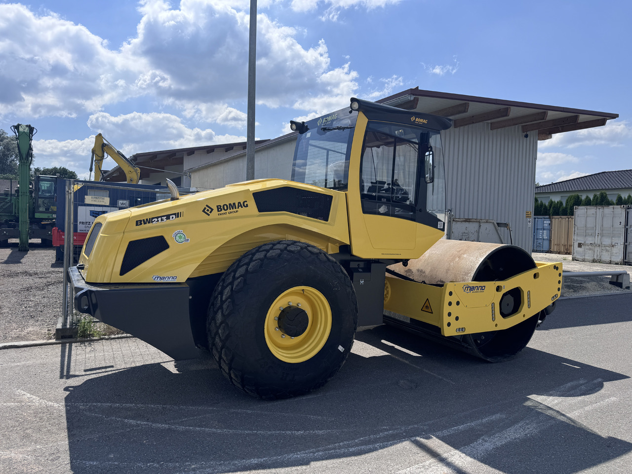 Bomag BW 213 D-5 - Компактор: фото 4 Bomag BW 213 D-5 - Компактор: фото 4
