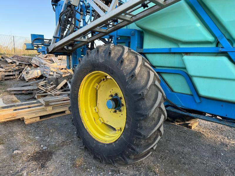 BERTHOUD MAXXOR 40 - Прицепной опрыскиватель: фото 4 BERTHOUD MAXXOR 40 - Прицепной опрыскиватель: фото 4