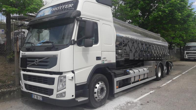 Volvo FM12 450 - Грузовик-цистерна: фото 1 Volvo FM12 450 - Грузовик-цистерна: фото 1